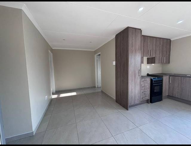 4 BEDROOM HOUSE FOR SALE IN FLORIDA PARK